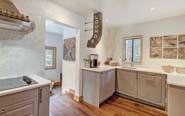 Riverhaus - 3 Br Home