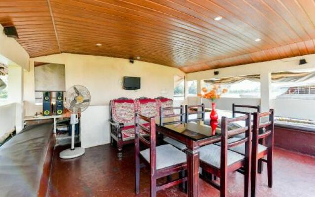 OYO 28400 Relax In Kerala Pamba 3bhk Sharing Houseboat