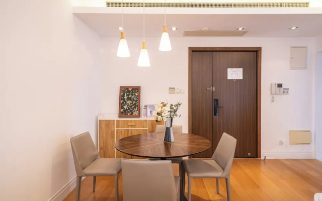 Tyms Elegant 3BR 2BA Apt Near Malls