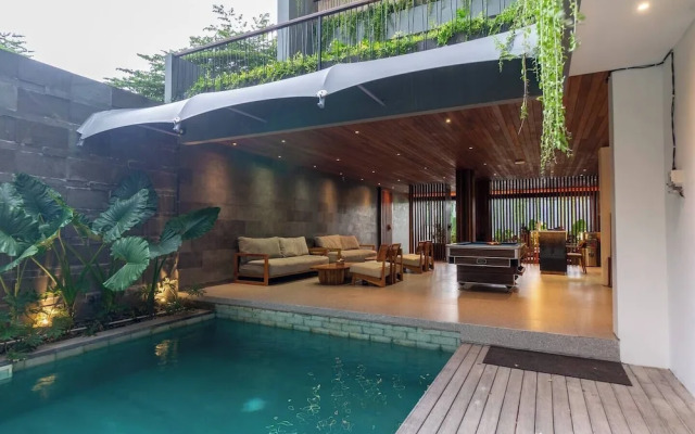 LOI Mansion Managed by ARM One Hundred