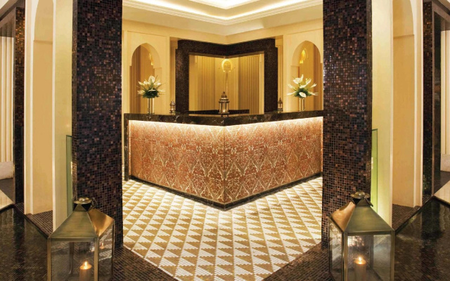 Hilton New Delhi Noida Mayur V