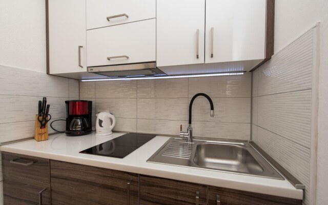 A1 Cozy Apt. w. big Garden, 2 Balconies & Grill