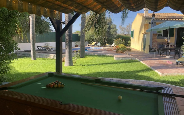 Rustic Villa With Pool Near Olhao