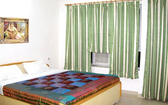 HRS Hotel Royal Sanj