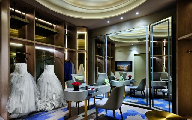 InterContinental Shanghai Wonderland by IHG