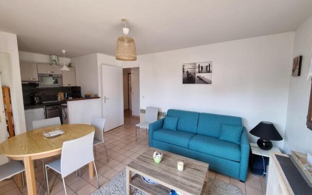 Nice 38 M2 Bright With Balcony Near The Sea