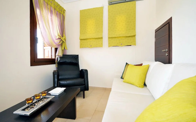 Aithra Apartments & Suites