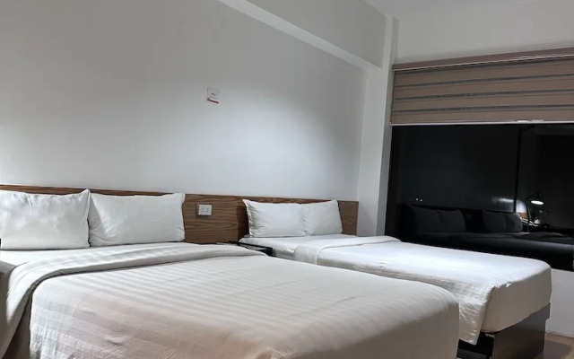 Travelbee Seaside Inn