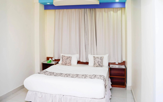 Отель Palette Muscat Al Bayrahaa