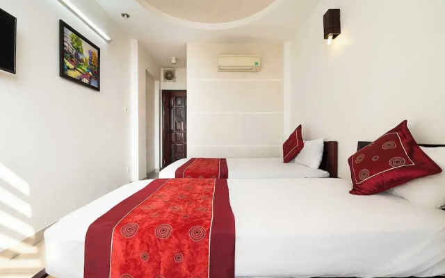 Collection O Dinh Dinh Hotel - Near Tan Son Nhat Airport