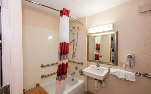 Red Roof Inn Tallahassee - University