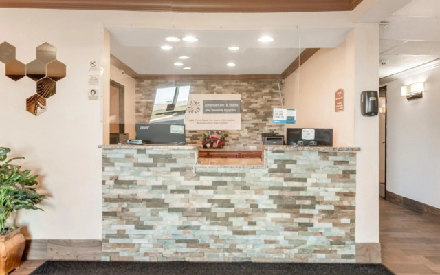 American Inn Suites Detroit Metro Airport