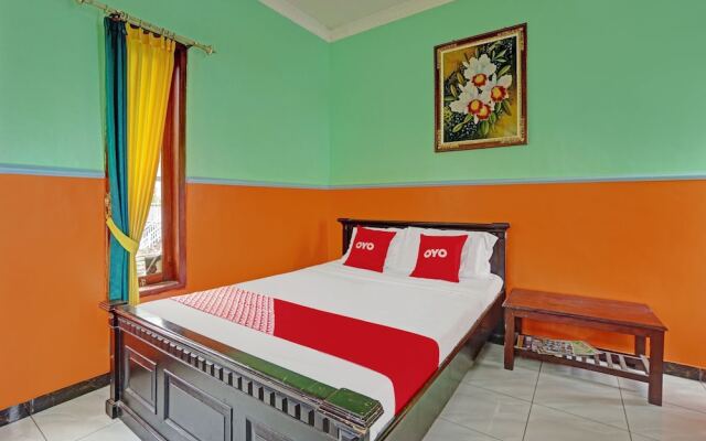 OYO Life 90321 Ken Ken Villa