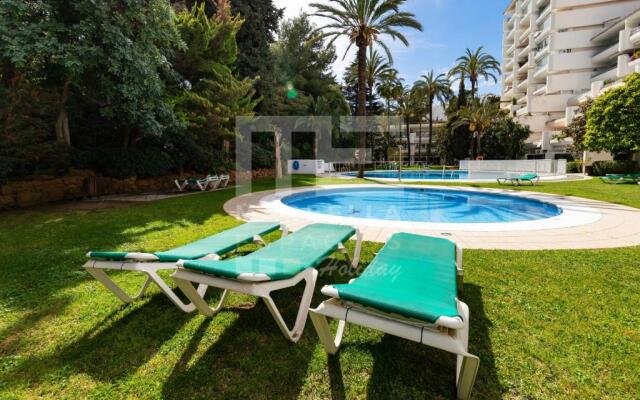 Nuevo y lujoso apartamento en Marbella Centro a pie de playa 625