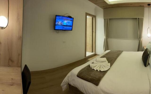 Hotel Shalom