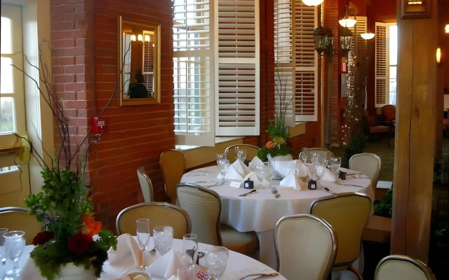 The Common Man Inn & Restaurant