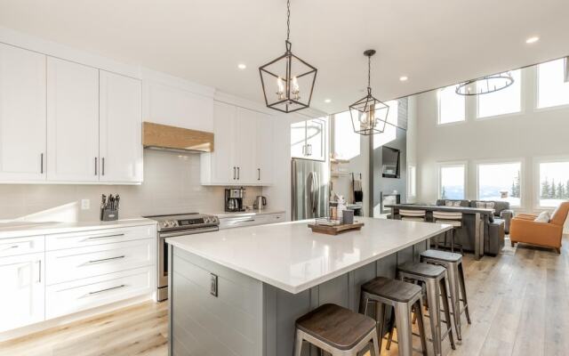 The White Pearl - Luxury Chalet W/mountain Views