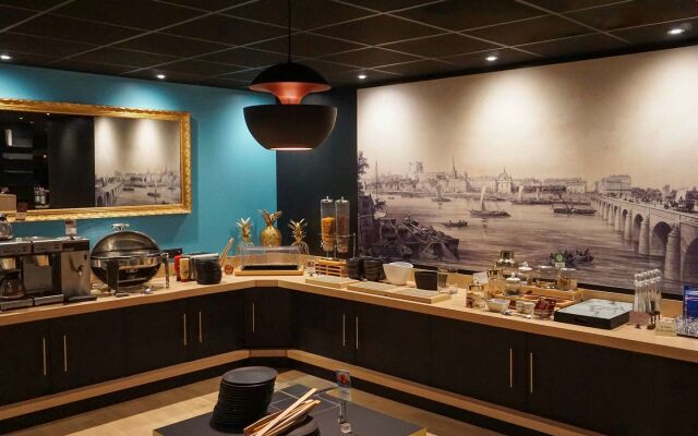 Mercure Bords De Loire Saumur