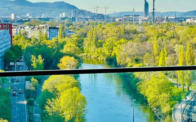 Royal Swan Skyline, Wien