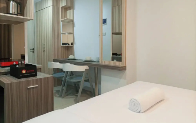 Simply Look And Cozy Studio At De Prima Apartment