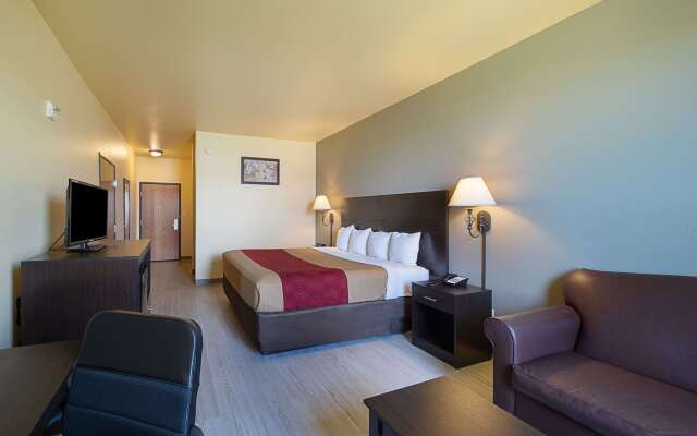Econo Lodge Inn & Suites Bridgeport