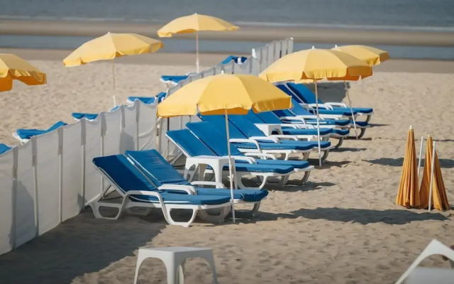 Les Dunes Apartment in De Haan Near Sea Beach