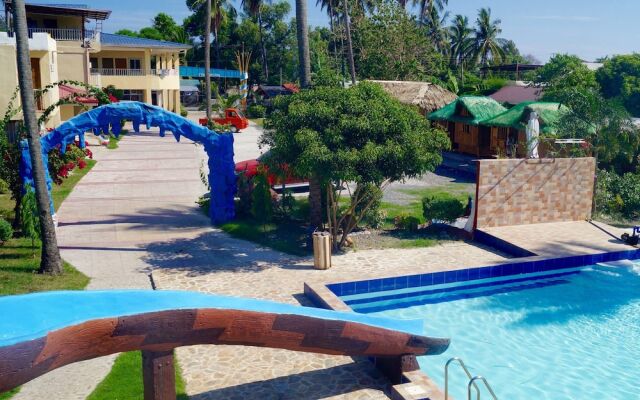 Hana-Natsu Resorts Pool