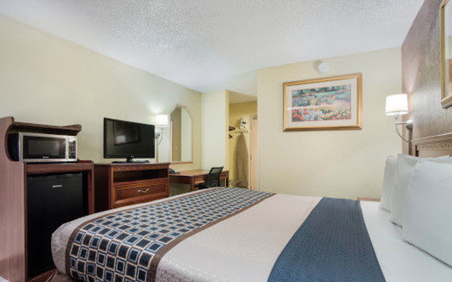 Americas Best Value Inn Tulsa at I-44