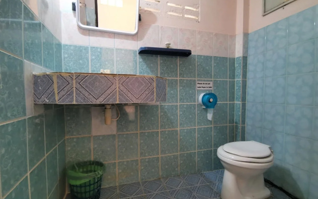 Klong Jark Apartment