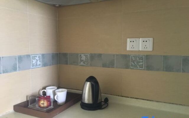 Yangjiang Hailing Island Poly Shili Yintan Fourth Quarter Holiday Apartment