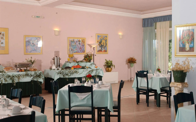 Saint Nicholas Hotel