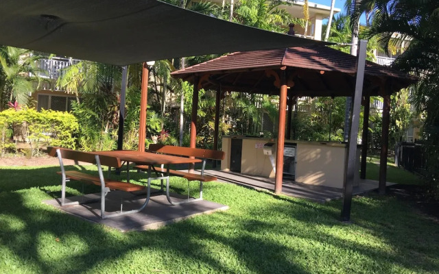 Cairns Golf Course Apartment