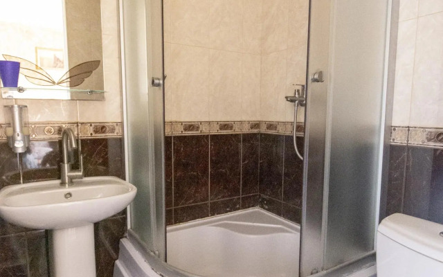 U Yudzhina Guest House