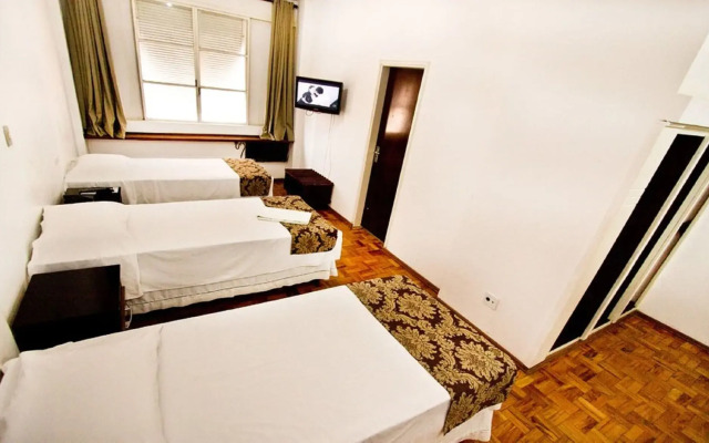 Turrance White Hotel