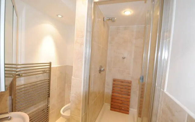 Cosway Serviced Apartments