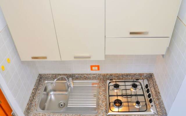 Welcoming Flat With Garden-view Terrace - Beahost