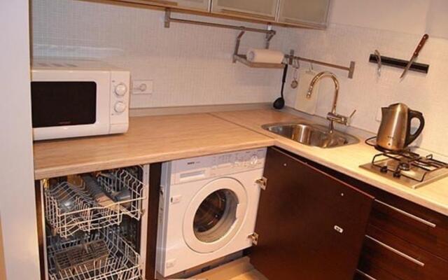 Аврора на улице 50 Лет Октября 16