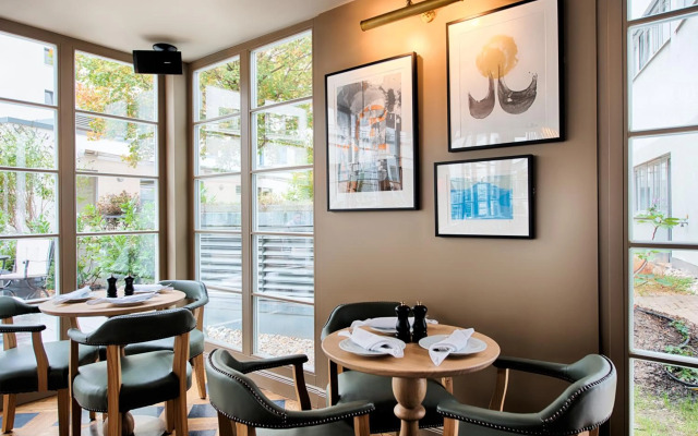 Mondrian Suites Berlin Checkpoint Charlie