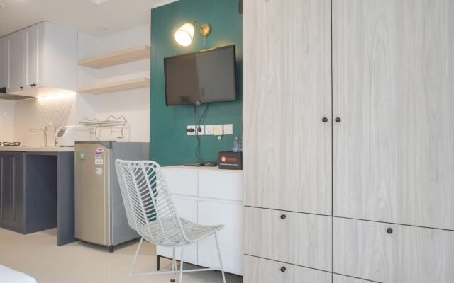 Warm And Simply Studio Room West Vista Apartment