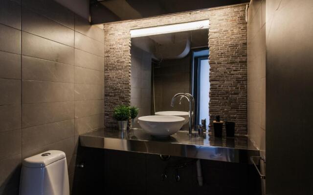 Artists’ favorite Spacious Loft near Acropolis!!