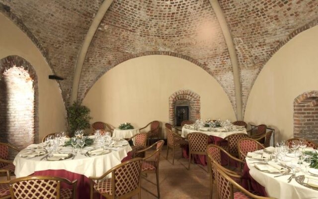 Castello Di Carimate Hotel & Spa