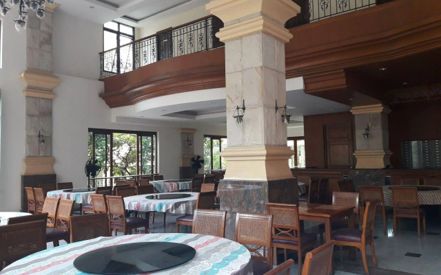Mike Orchid Resort