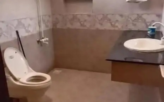 Serena Guest House