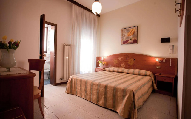 Hotel Ideal