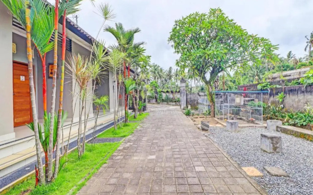 OYO 92203 Tata Guest House