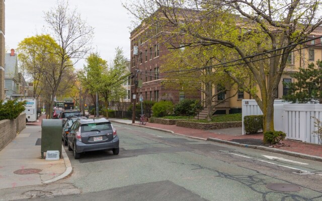 Harvard Square Apartments by Next Star