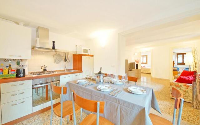 Sant'Aponal Apartment Rialto