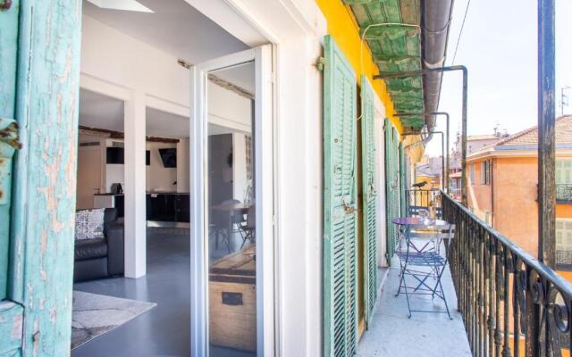 Ross 5- F2, Lumineux, Balcon, Loft, Clim, Vieux-Nice