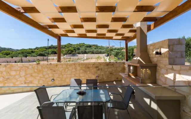 Eudora Luxury Stone Villa