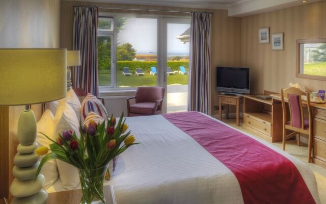 Treglos Hotel